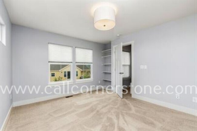 Building Photo - 314 Eclipse Dr