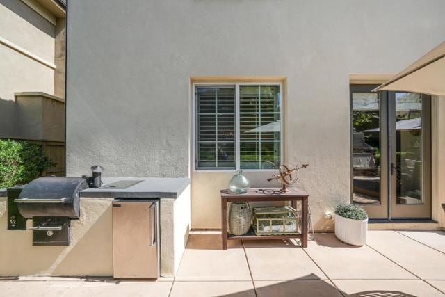 Building Photo - 15586 New Park Terrace