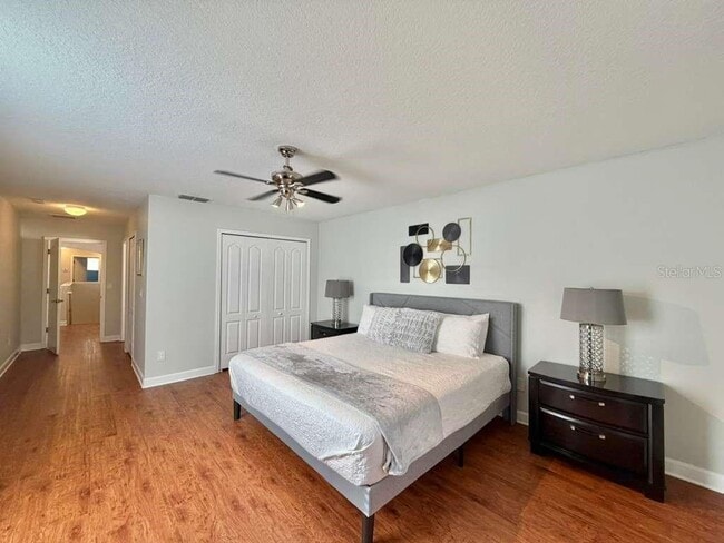 Building Photo - 8894 Candy Palm Rd