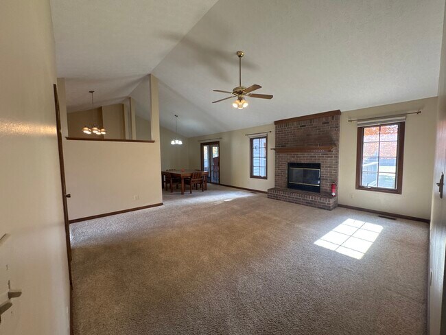 Building Photo - 9229 Westdrum Ct