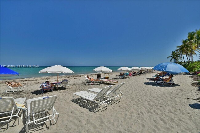 Building Photo - 2080 S Ocean Dr