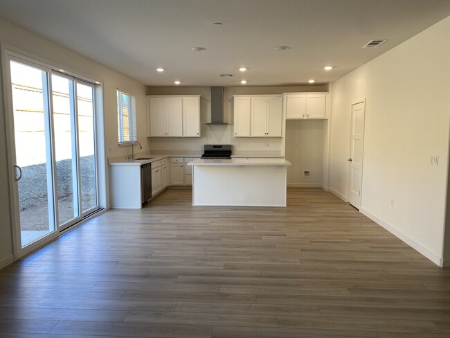 Kitchen - 9895 Churchill Downs Dr