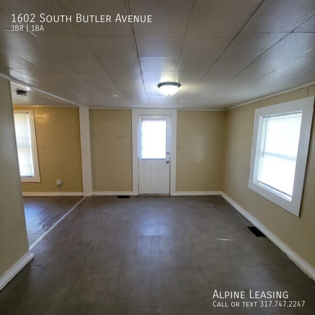 Building Photo - 1602 S Butler Ave
