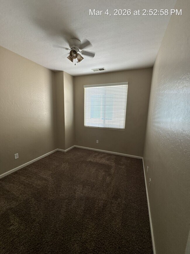 Building Photo - Gorgeous NW Visalia home located in Avalon gated community!  Available Now !!