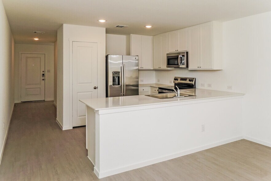 Building Photo - 544 Roquefort St