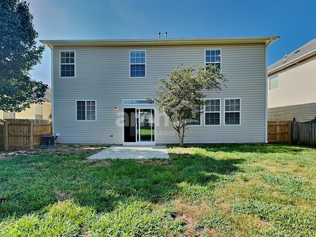 Building Photo - 238 Larktree Ln