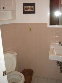 Building Photo - LONGWOOD MEDICAL Studio w Alcove No Fee Heat Hw Inc Students Ok  Super nice place