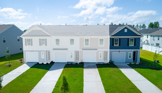 Building Photo - 199 Winding Chestnut Dr