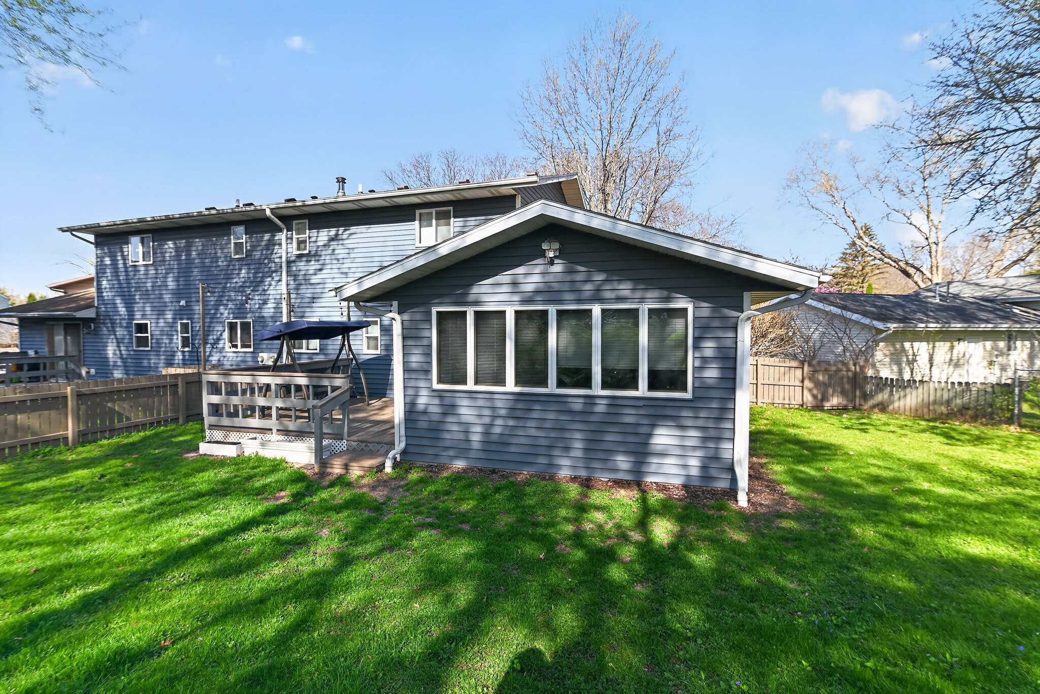 Building Photo - 3051 Greenway Trl