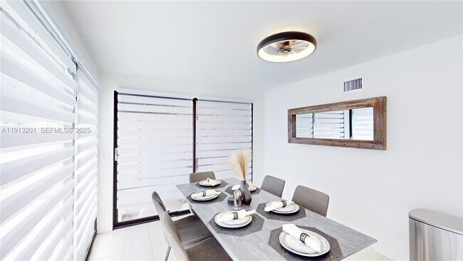 Building Photo - 6630 Cody St