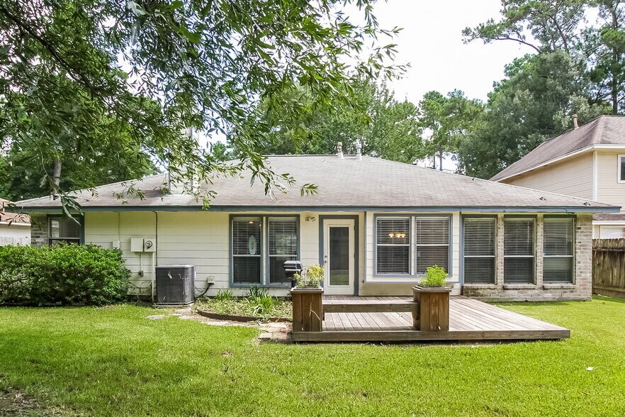 Building Photo - 5207 Village Springs Dr