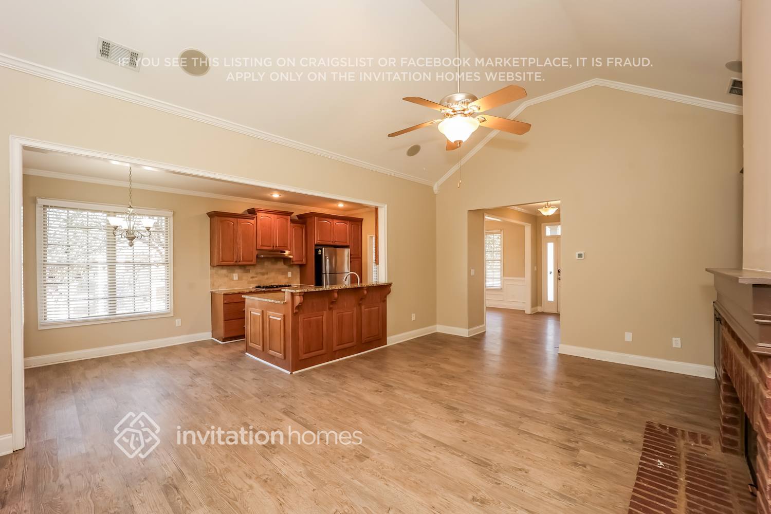 Building Photo - 9207 Golfview Cir