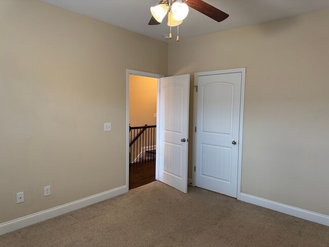 Building Photo - 3 BR Bellevue Townhome in Harpeth Park