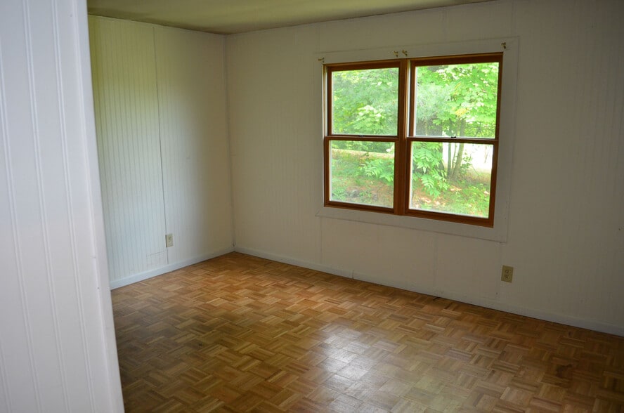 Building Photo - 5681 Fullview Heights Dr