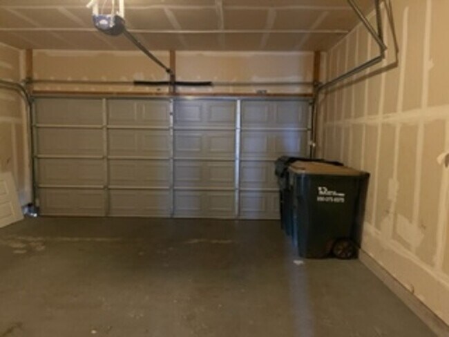 Building Photo - Harris Ridge