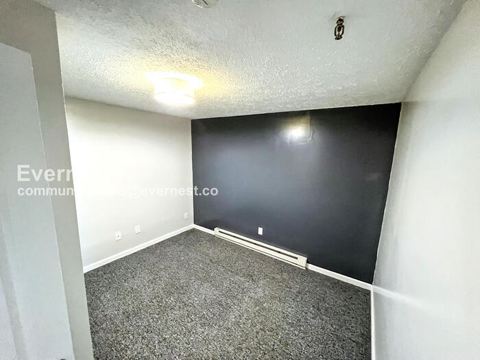 Building Photo - 210 Lower Consol Rd NW