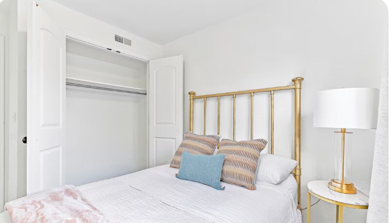 Building Photo - 5750 S 900 E