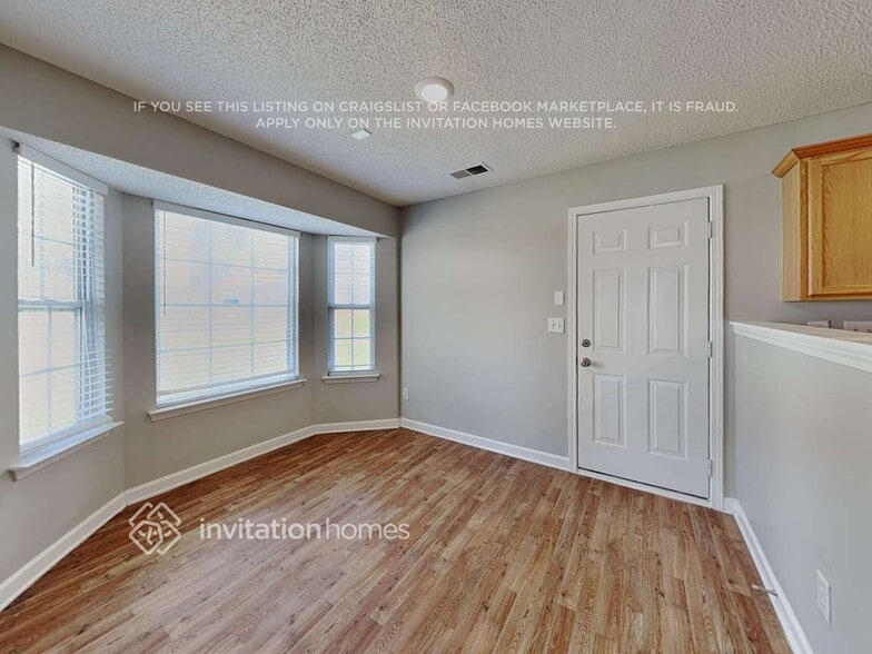 Building Photo - 15250 Leslie Brooke Rd