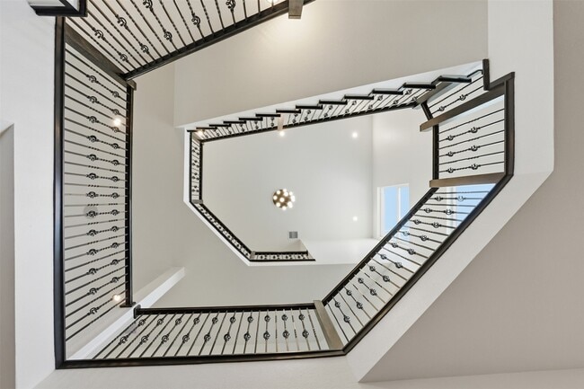 Building Photo - 3411 Nance St