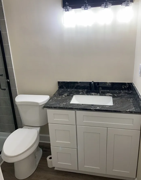 Building Photo - 1 Bedroom in Greenville