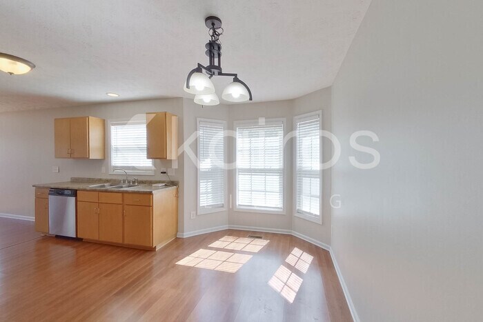 Building Photo - 135 Hillandale Rd