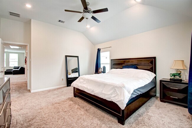 Building Photo - 617 Aspen Falls Ct