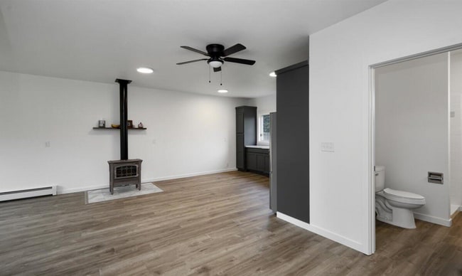 Building Photo - Incredible Mountain View home!