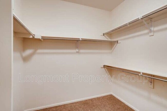 Building Photo - 1012 Sonoma Cir