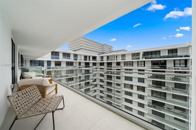 Building Photo - 9801 Collins Ave