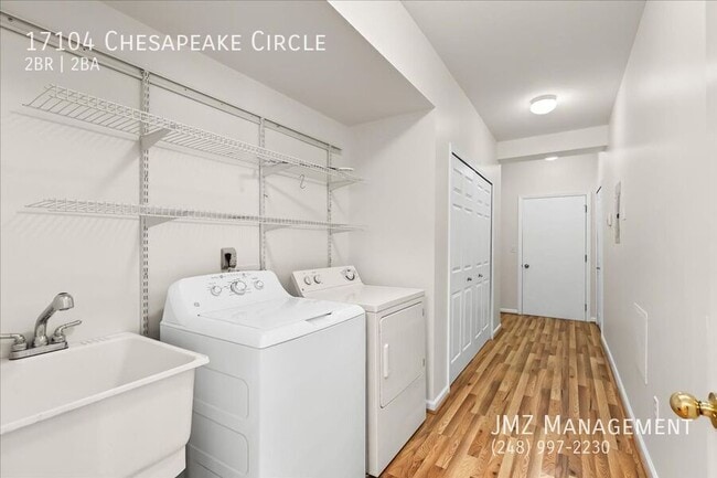 Building Photo - 17104 Chesapeake Cir