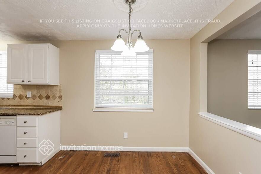 Building Photo - 5571 Dove Trce