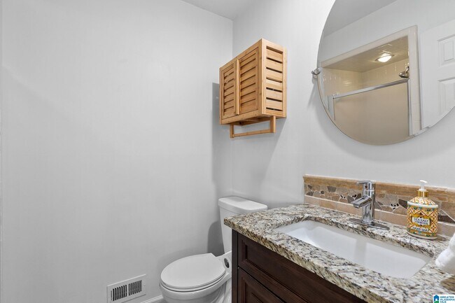 Building Photo - 1227 33rd St S