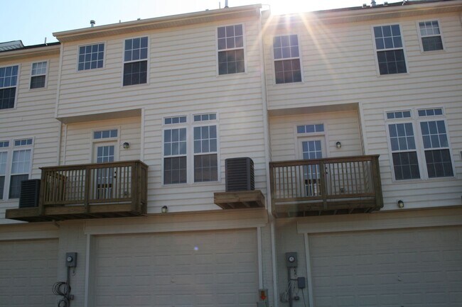 Building Photo - 2386 Abington Dr