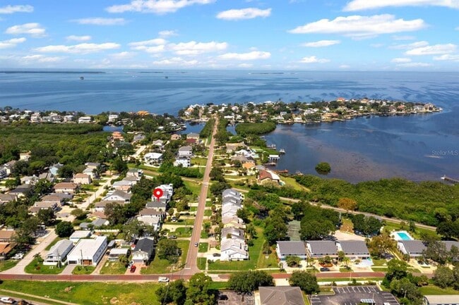 Building Photo - 506 Oceanview Ave