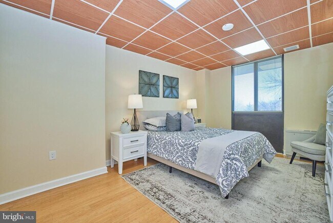 Building Photo - 4242 East-West Hwy