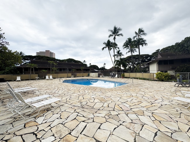 Building Photo - 1449 Hunakai St
