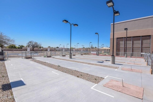 Building Photo - 10402 W Wininger Cir
