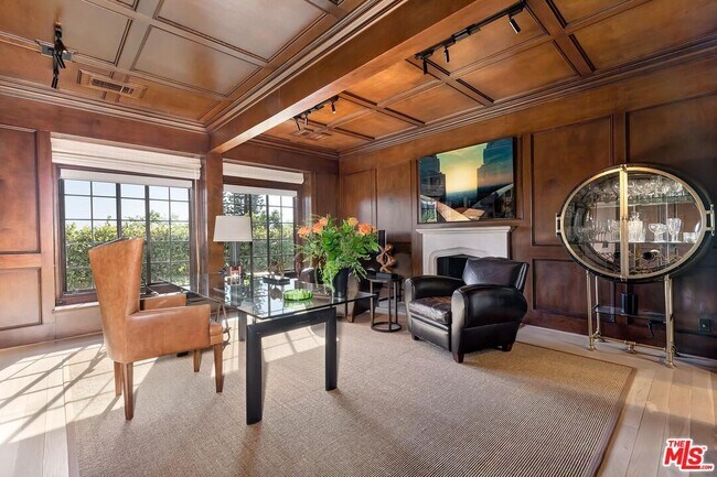 Building Photo - 1075 Wallace Ridge