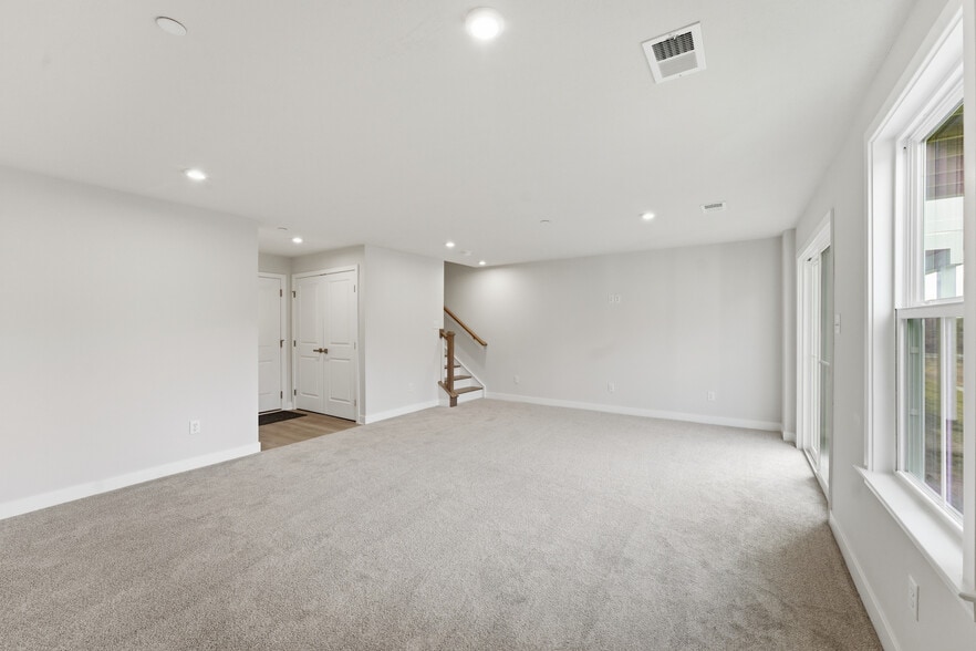 Building Photo - 339 Telluride Ln