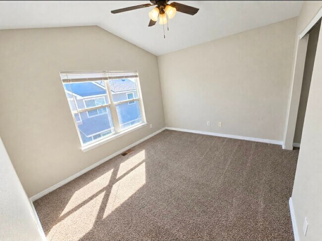 Building Photo - 5551 W 29th St