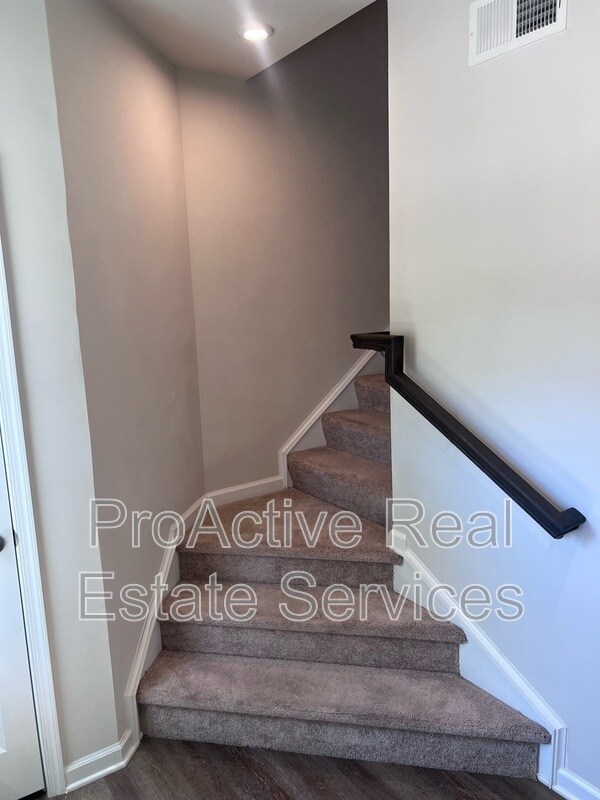 Building Photo - 317 Capeside Ct