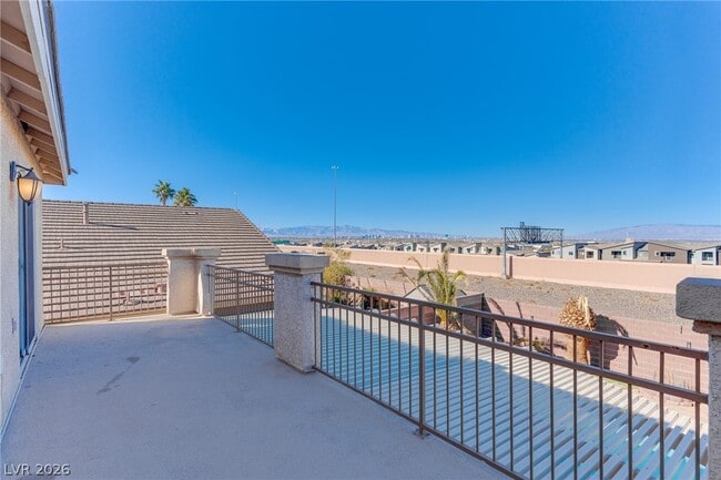 Building Photo - 860 Viento Del Montagna Ave