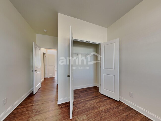 Building Photo - 175 River Hwy