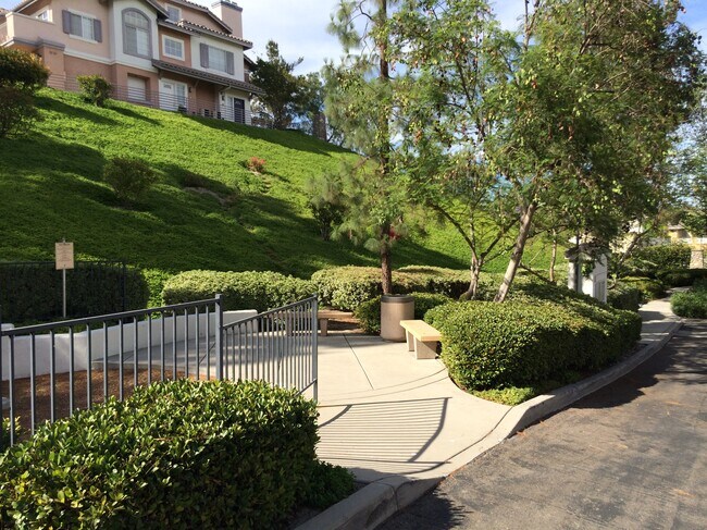 Building Photo - 12080 Tivoli Park Row