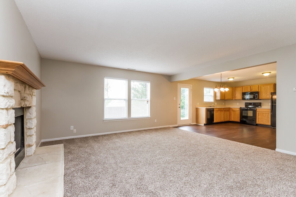 Building Photo - 924 Bentgrass Dr