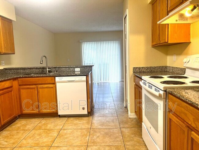 Building Photo - 12968 Fennway Ridge Dr