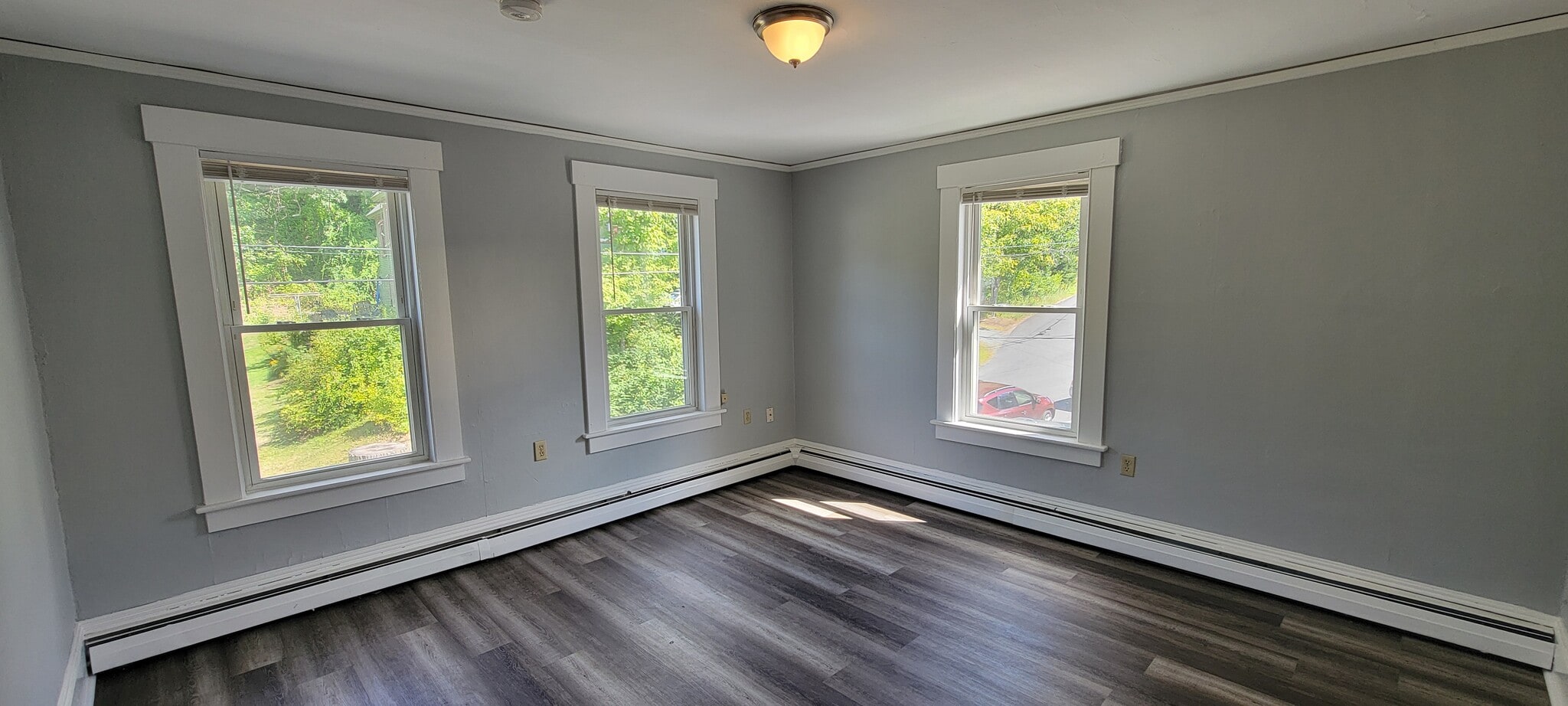 Front Living Room - 125 Laurel St