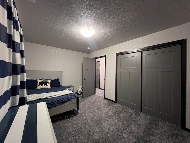 Building Photo - 558 Bull Run Dr