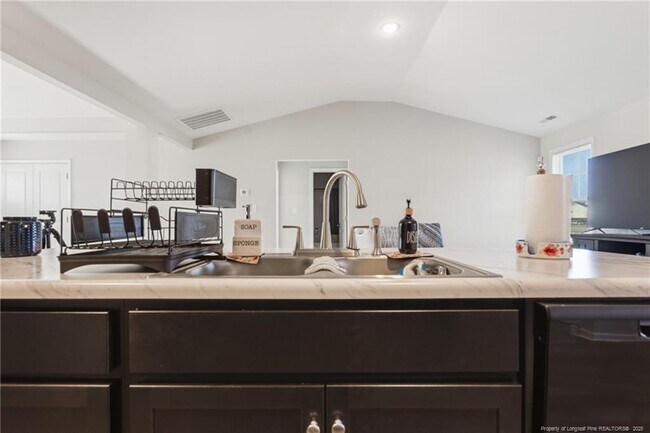 Building Photo - 50 Terrier Ct