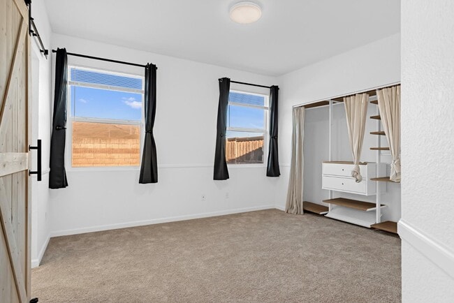 Building Photo - 533 Channel Ct